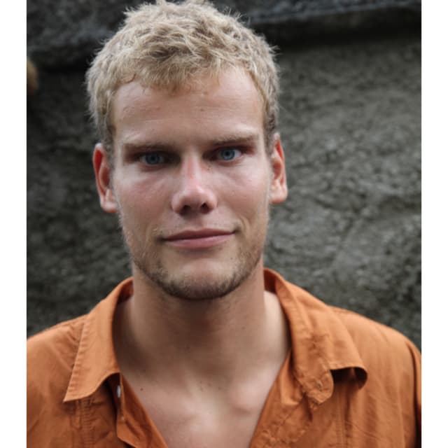 Sven  Riesbeck