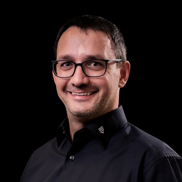 Stefan  Matthias