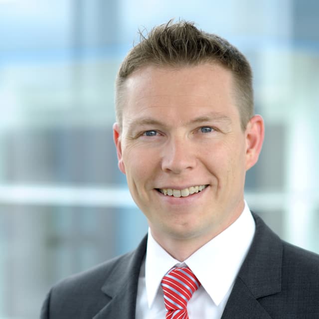 Dr. Roland Fischer