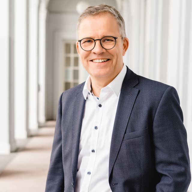 Dr. Christoph Zimmer