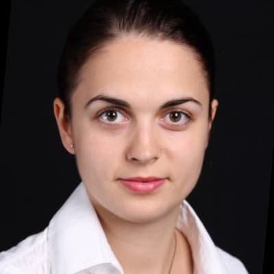 Dr. Elena Mechik
